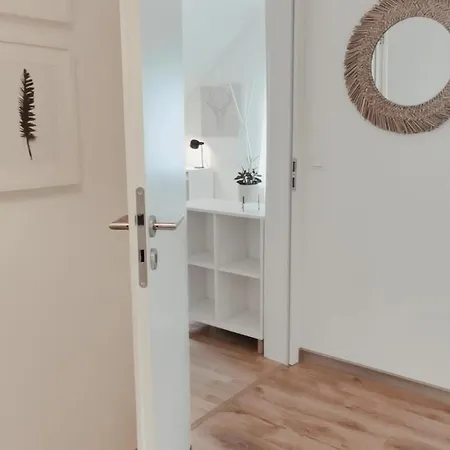 Апартаменты Monteurwohnung In Wesermarsch, Kueche, Einzelbetten, Stedinger